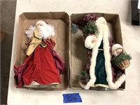 2 Santa Clause figures