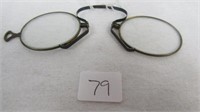 Civil War Era Doctor's Nose Held Glasses