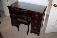 1940's Mahg. Kneehole Desk w/ Chair