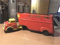 Wyandotte Toys semi truck