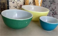 Pyrex primary bowls