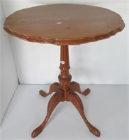 Wood occasional table. Measures: 26-1/4"H.