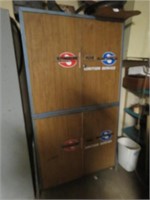 STANDARD CUPBOARD WITH TAPE