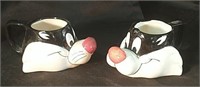 2 Looney Tunes Mugs