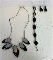 Black/Silver Tear Drop Shaped Jewelry Set