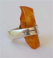 Sterling silver and amber ring size M6 1/2