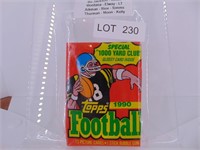 Topps 1990 Football Trading Card Pack