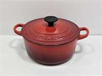 LE CRUESET 18 ENAMEL POT - 7.5" X 3.5" USED