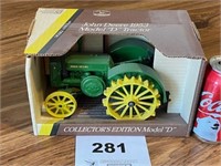 ERTL JOHN DEERE 1953 MOD D TRACTOR