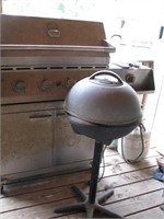 OUtdoor Smoker/BBQ pit