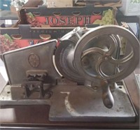 VINTAGE GENERAL HAND CRANK MEAT SLICER