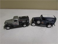 2 bank trucks