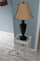 White painted wood & glass nest of 3 tables, lamp