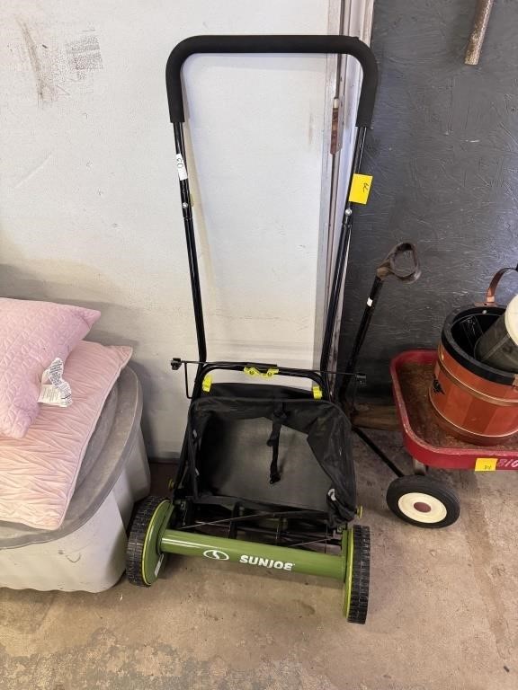 Sun Joe Manual Push Mower w/ Bagger, Looks Unused