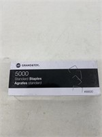 GRAND & TOY Standard Staples Box of 5,000