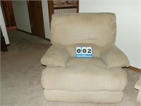 Cushioned Recliner