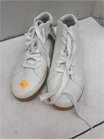 A New Day Shoes Size 9 1/2