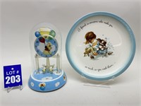 Vintage Winnie the Pooh Clock and Kids Plate