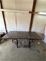 85+39+31 in. Large table with damage and detached