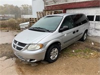 2005 CHRYSLER TOWN & COUNTRY VAN