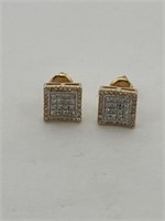 10KT Yellow Gold Woman's Earrings