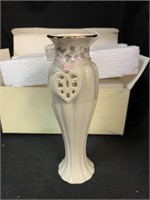 LENOX 6.25 “ MOTHER’S DAY VASE W/ BOX