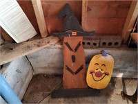 Jack-O-Lantern yard decor (2)