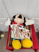 Mickey plush and puzzle