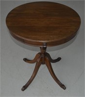 Duncan Phyfe Round Accent Table
