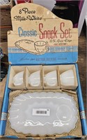 Anchor Hocking Snack Set 8 Piece Milk White Set -