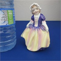 1935 Royal Doulton Dinky Doo HN1678 4.5" High