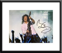 Queen Brian May signed photo. GFA Authenticated