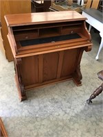 Early Victorian desk with side pull outs. 38 x 21