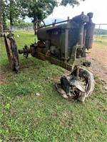 Antique Farmall IH F-12 tractor SN FS68244
