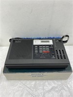Sony FM/AM PLL Synthesized receiver ICF 2001