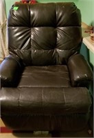 MED- LIFT LEATHER CHAIR
