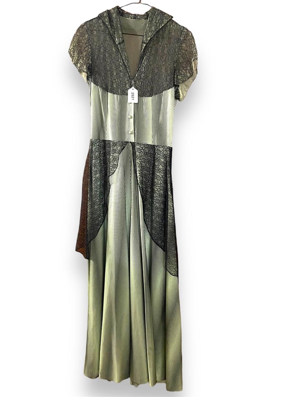 Vintage Ladies Long Art Deco Style Dress