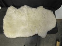 SHEEPSKIN RUG