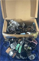 Shoebox of misc watches working & Non working