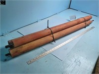 1 wood Roller & 2 wood arms For Cockshutt Combine