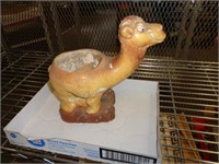 CAMEL PLANTER