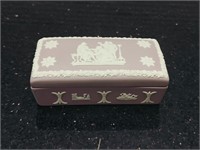 Wedgewood Jasper Lilac Obling Trinket Box