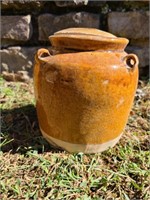 Two Chinese Sancai Glazed Pottery Vessels