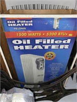 Pelonis Oil Filled Heater - 5200 BTU's