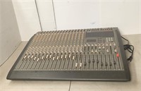 Tascam M-2516 Analog Mixer