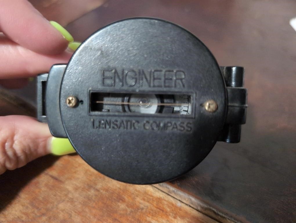 Engineer lensatic compass
