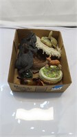 animal figurines, small decor