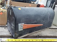 19" Used Mail Box