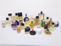 SMALL STORE DISPLAY PERFUME BOTTLES