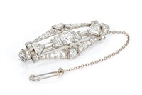 ART DECO PLATINUM AND DIAMOND BROOCH, 7.5g